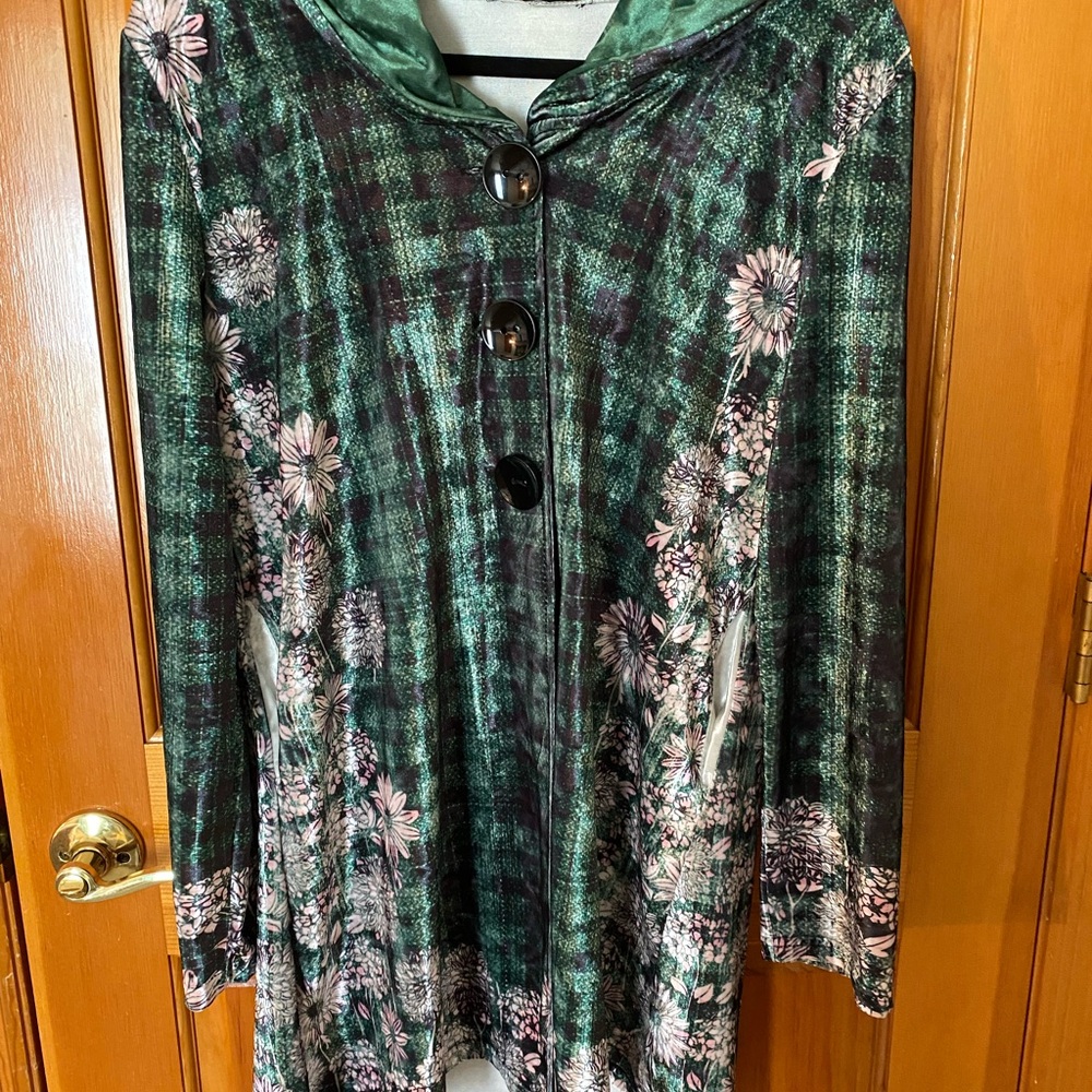 Lily by Firmiana Women’s XL Floral Velvet Tunic Hoodie green boho artsy jacket
